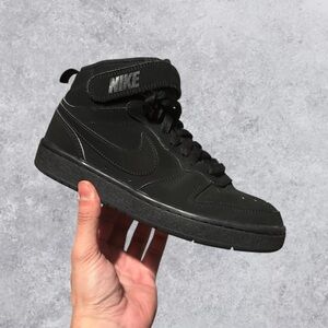 Nike Men's Black Mid-Top Sneakers